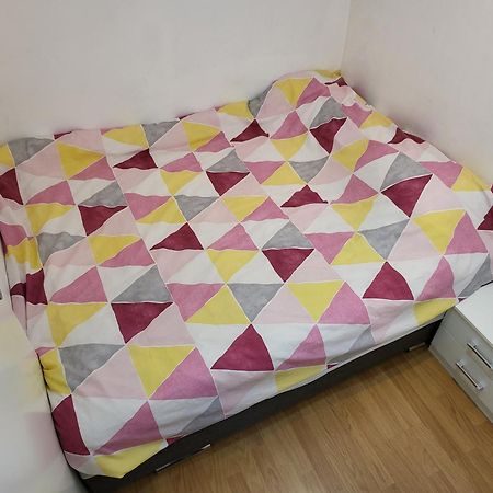 Stan na dan Prnjavor, Gajba u centru Apartment Bagian luar foto
